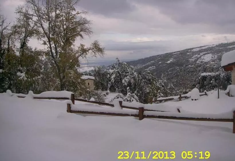 Aamiaismajoitus (B&B) Country House Antiche Dimore