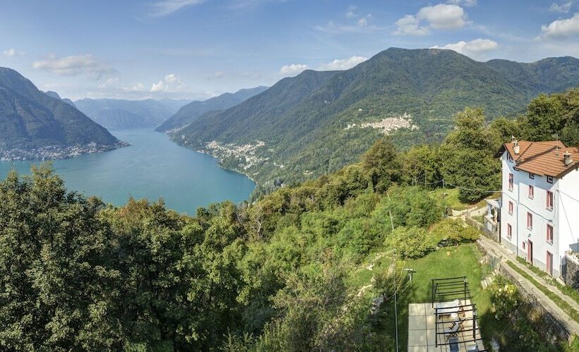 Bed and Breakfast Essentia Guest House