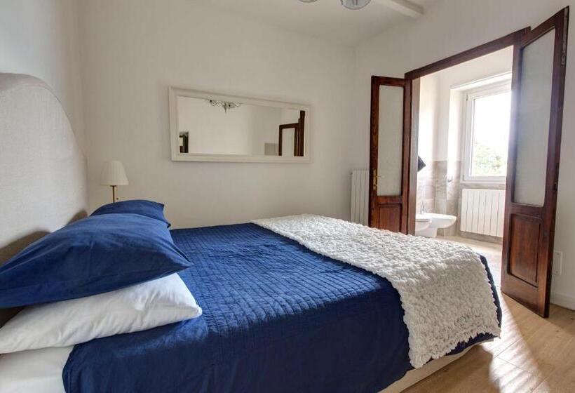 Bed and Breakfast Essentia Guest House