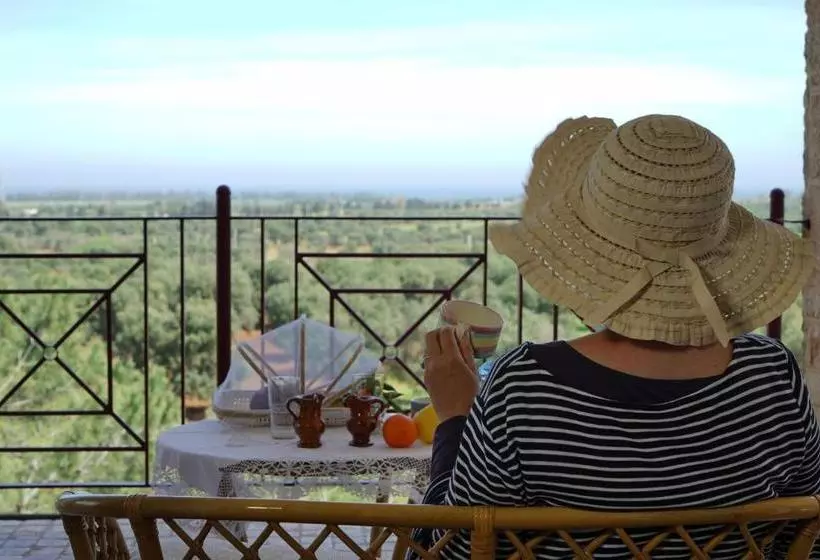 ベッドアンドブレックファースト Masseria Le Terrazze Di Serranova