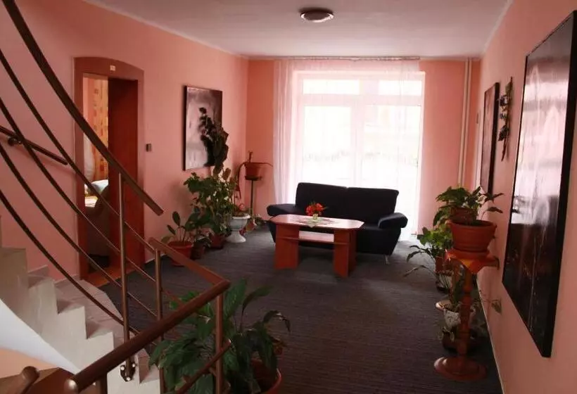 Garni Hotel Anne Mary