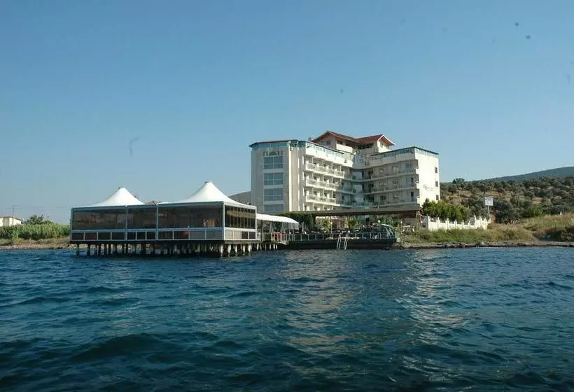 هتل Club Rose Bay