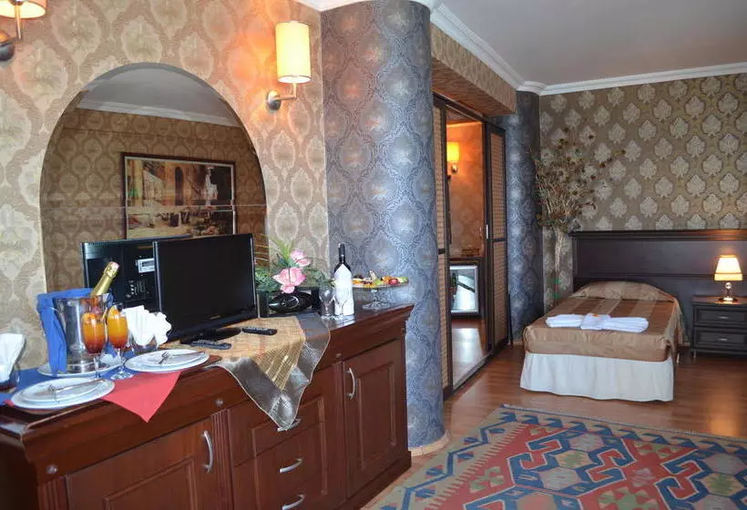 هتل Club Rose Bay