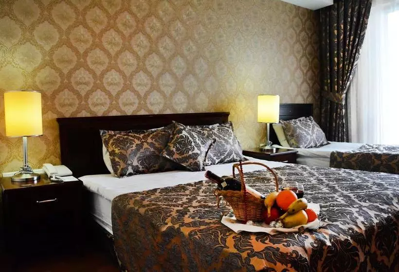 هتل Club Rose Bay