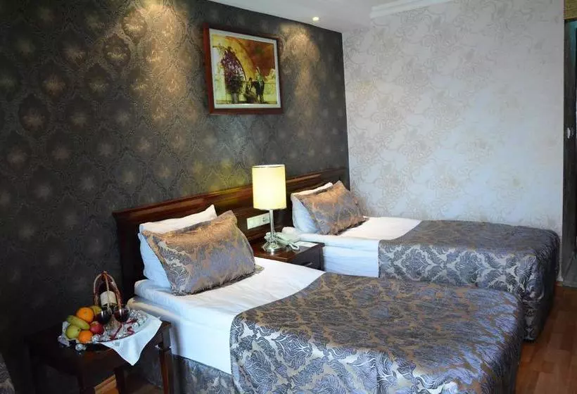 هتل Club Rose Bay