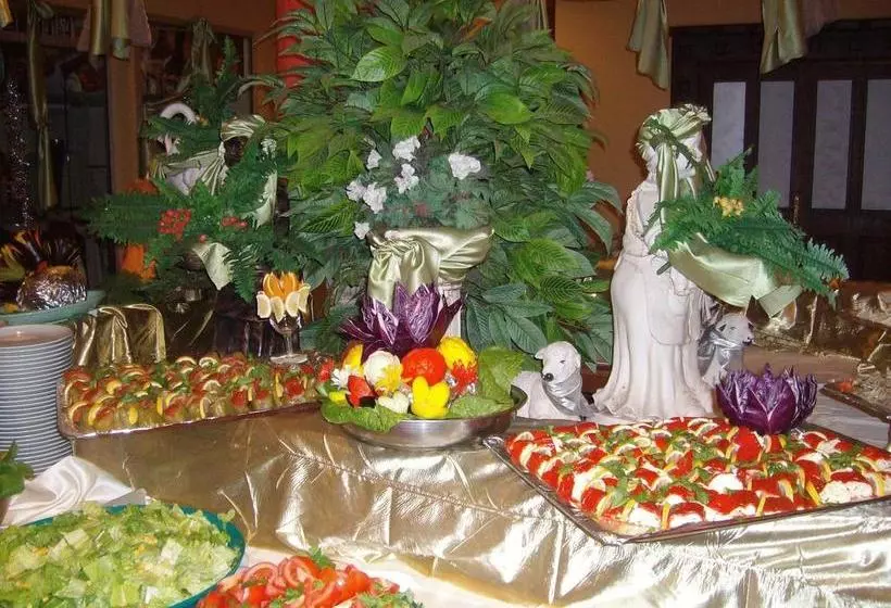 هتل Club Rose Bay