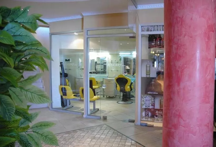 هتل Club Rose Bay