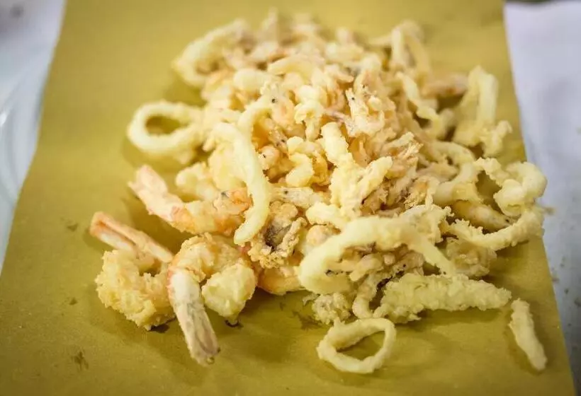 هتل Coralba
