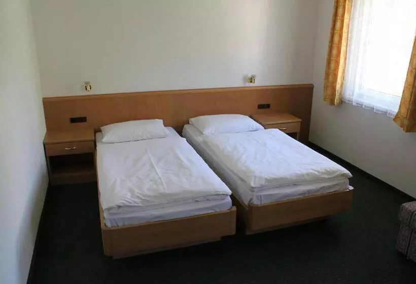 ホテル Gasthof Bundschen