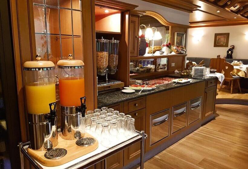 בית מלון כפרי Karin