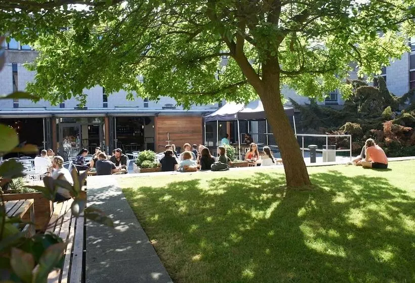 ホテル Tyler Court University Of Kent