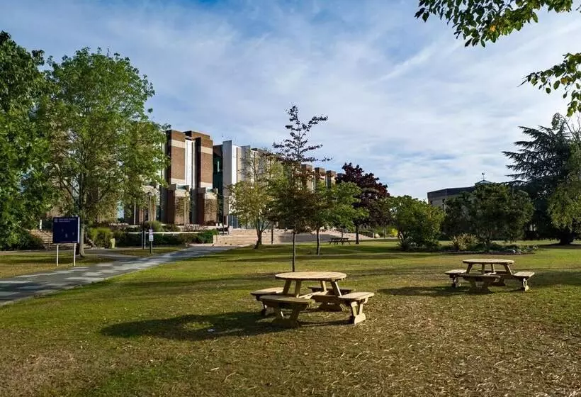 ホテル Tyler Court University Of Kent