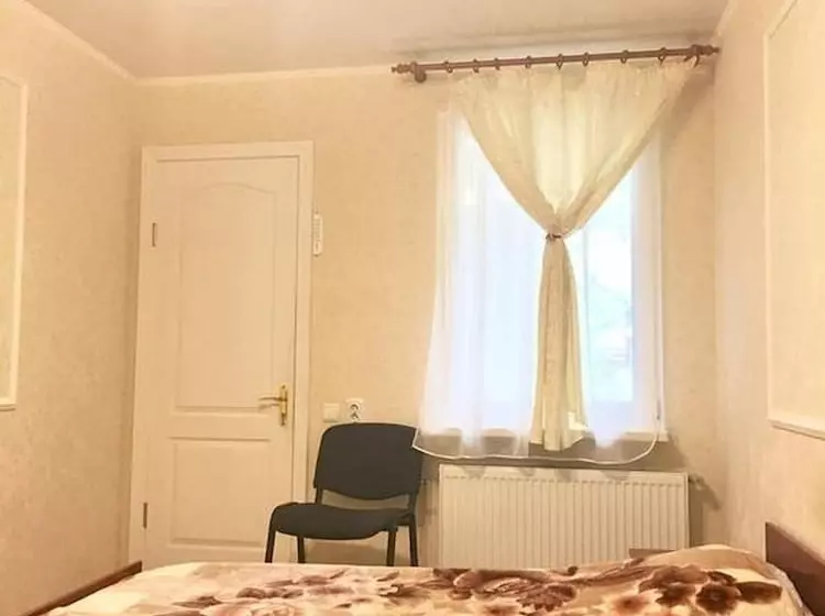 هتل Vilari Odessa