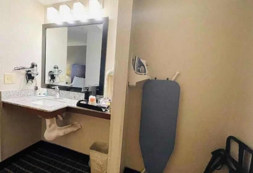 モーテル Quality Inn Madison West Near University Area