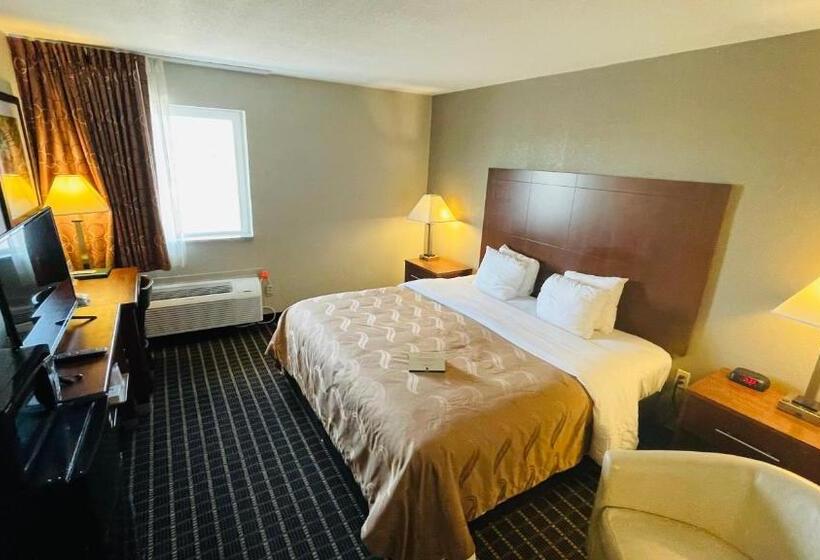 فندق على الطريق Quality Inn Madison West Near University Area