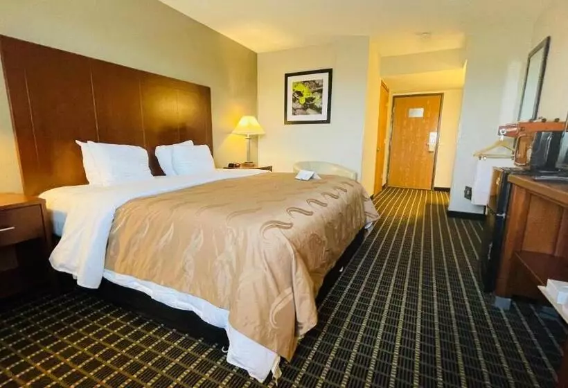 モーテル Quality Inn Madison West Near University Area