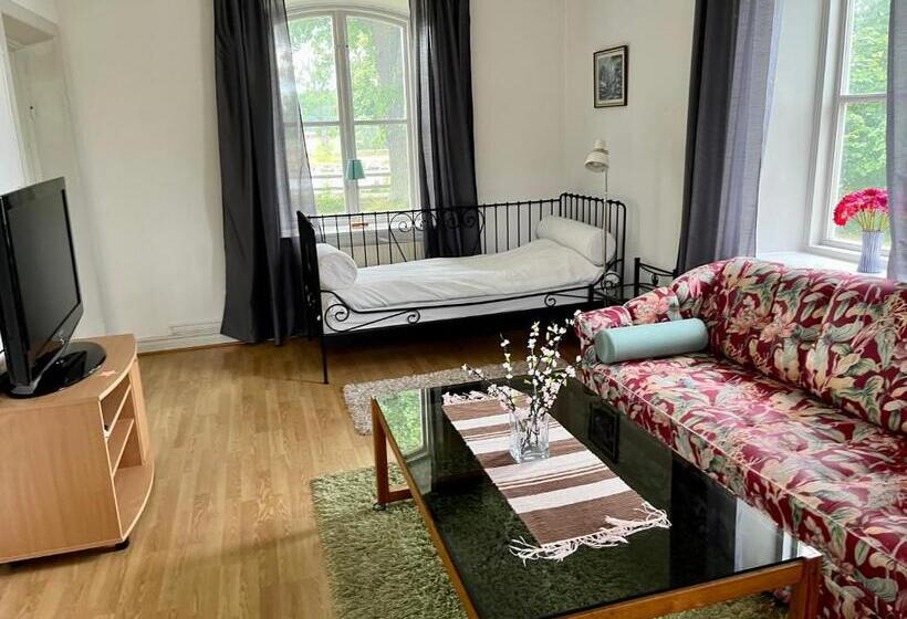 Skeppsdockans Vandrarhem