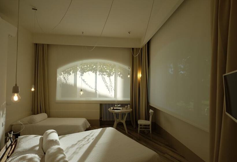 B&b A Piazza Del Gesù