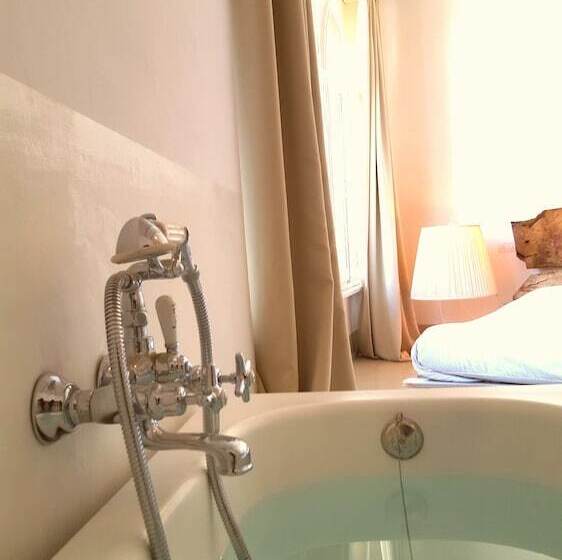 B&b A Piazza Del Gesù