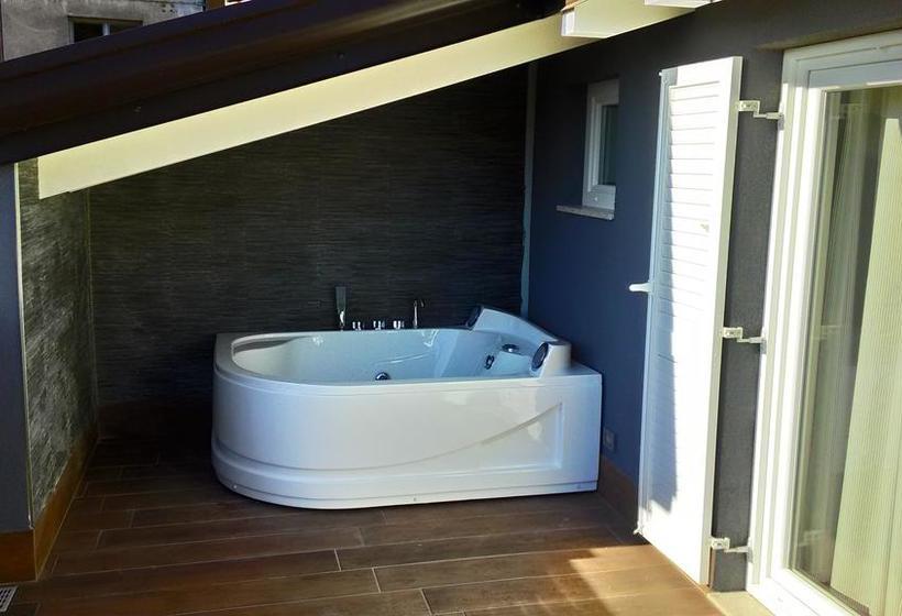 تختخواب و صبحانه Rooms Maison 3 Magnoni