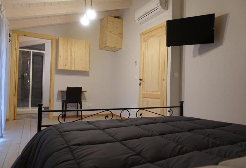 تختخواب و صبحانه Rooms Maison 3 Magnoni