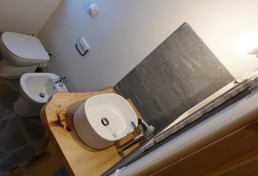 تختخواب و صبحانه Rooms Maison 3 Magnoni