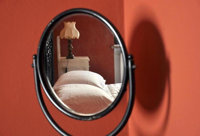 مبيت وإفطار Antico Borgo