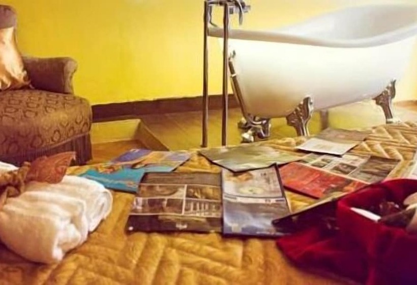 تختخواب و صبحانه Napoli Retro