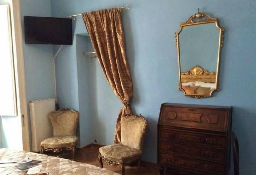 تختخواب و صبحانه Napoli Retro