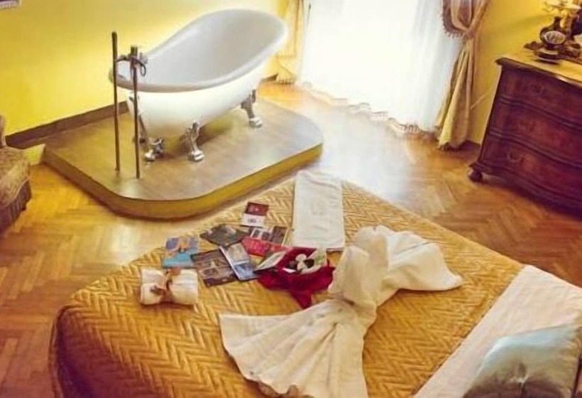 تختخواب و صبحانه Napoli Retro