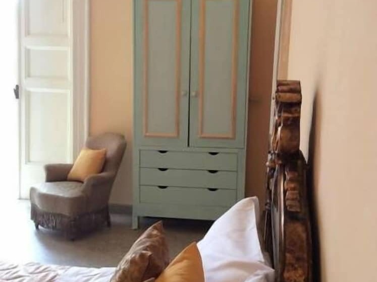 تختخواب و صبحانه Napoli Retro