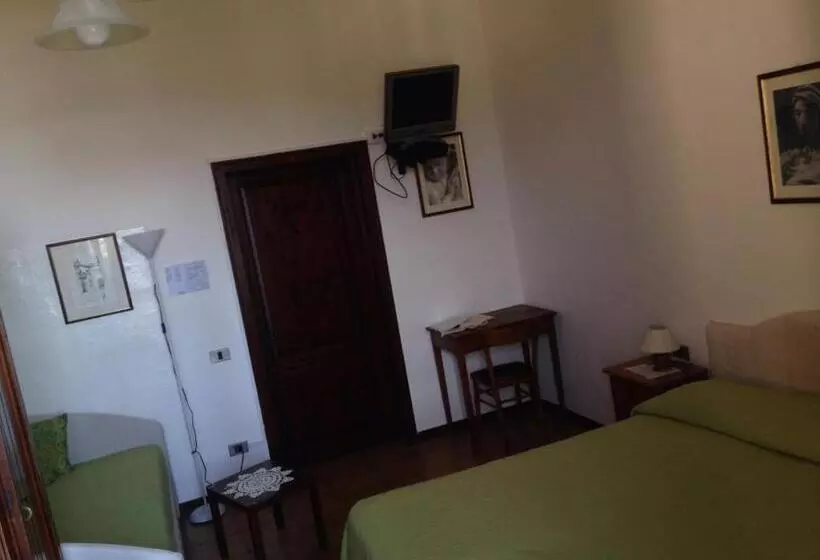 ホテル Albergo Pensione Bartoli