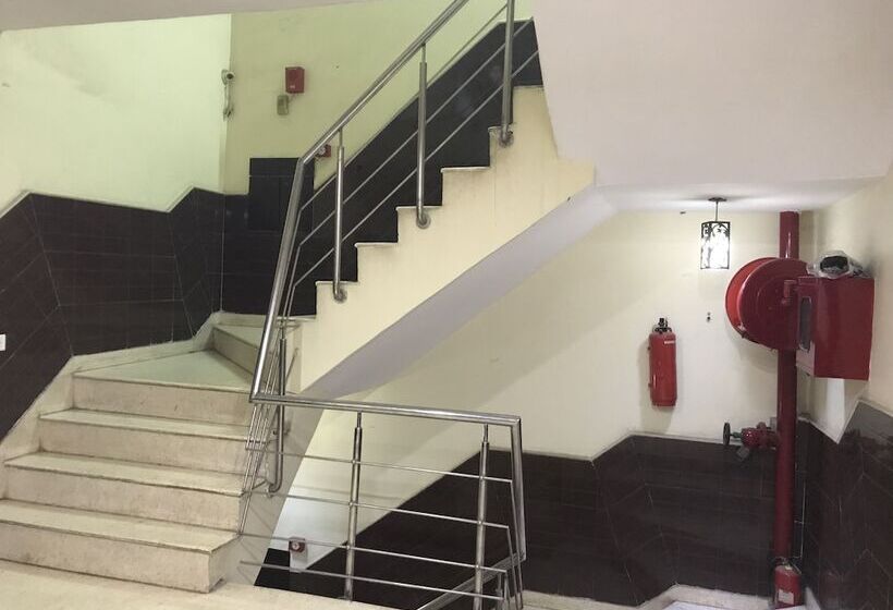 בית מלון כפרי Noble Inn