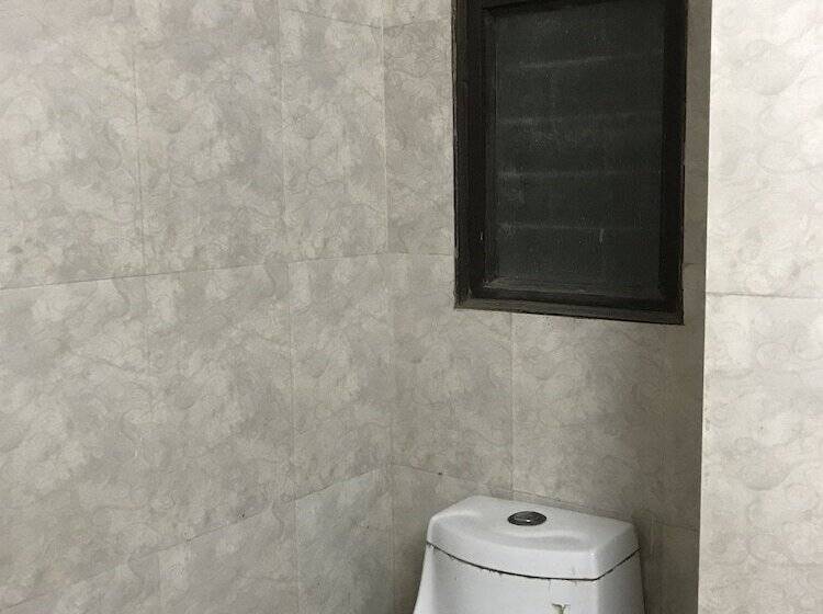 בית מלון כפרי Noble Inn