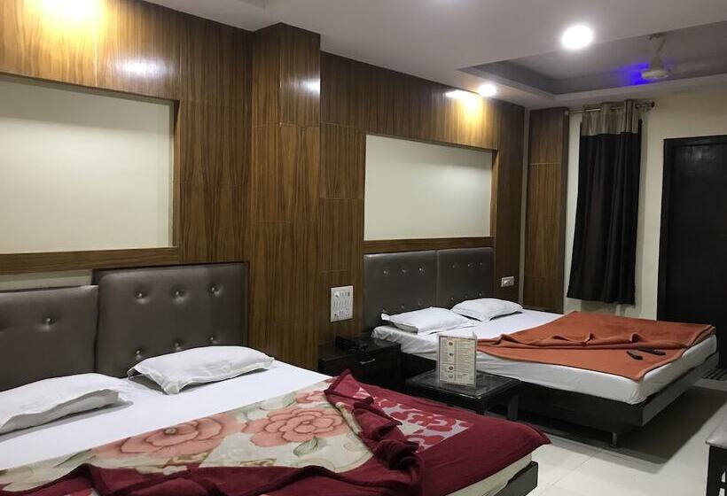 בית מלון כפרי Noble Inn