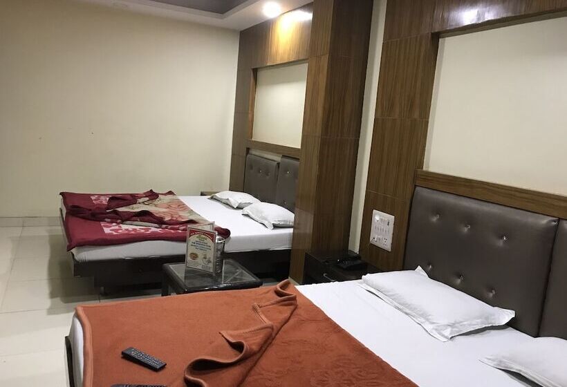 בית מלון כפרי Noble Inn