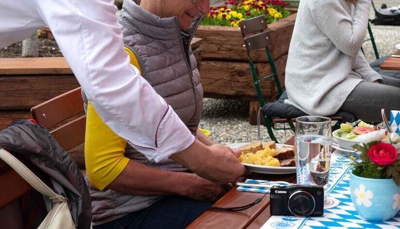 Отель Gasthof Rosenwirt