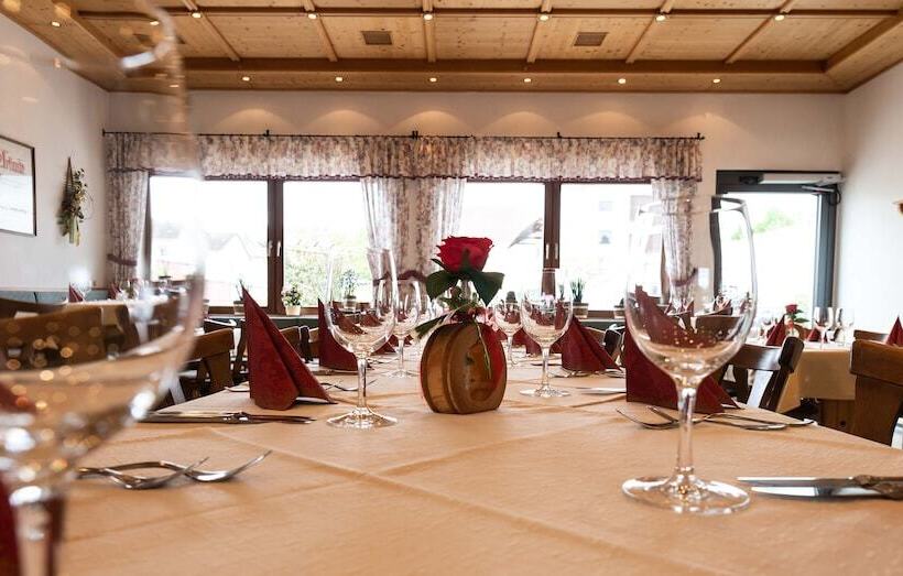 Отель Gasthof Rosenwirt