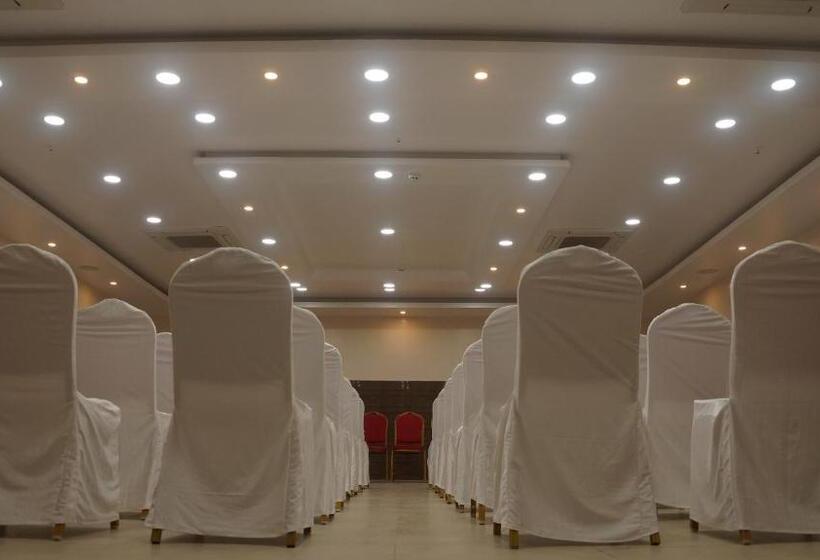 Hotel Kani Residency