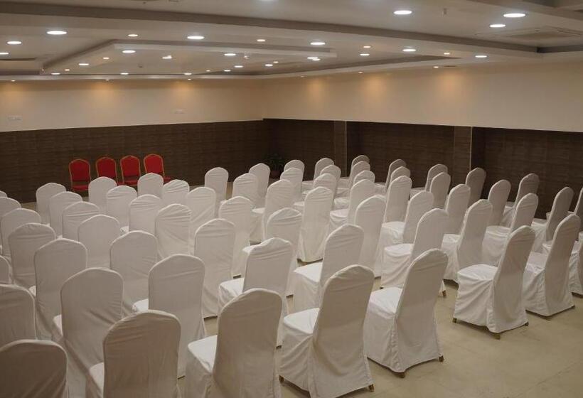 Hotel Kani Residency