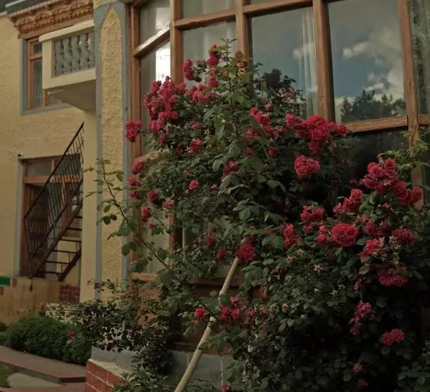 ホテル Lonchay Residency, Leh