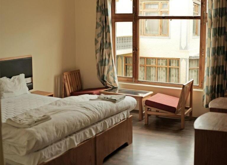 호텔 Lonchay Residency, Leh