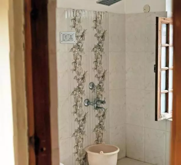 ホテル Lonchay Residency, Leh