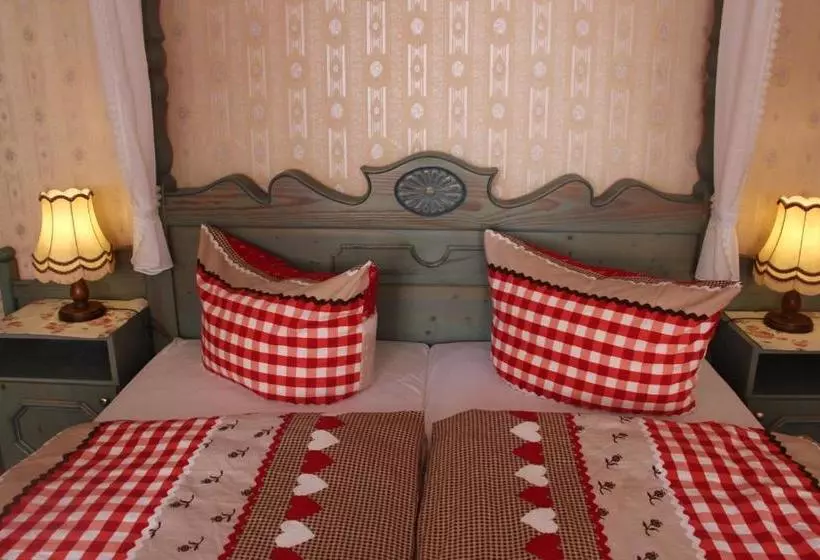 Hotelli Schwarzaburg