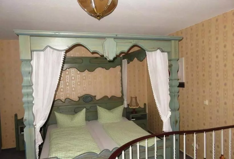 Hotelli Schwarzaburg