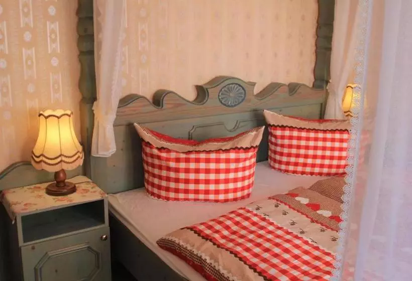 Hotelli Schwarzaburg