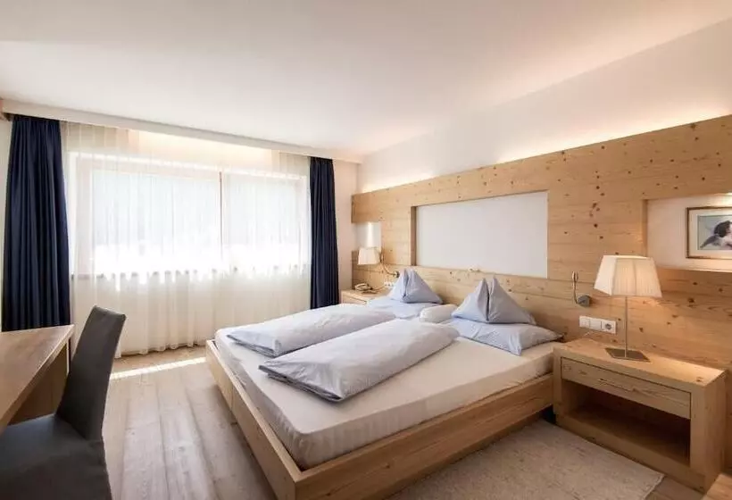 Alpine Hotel Ciasa Lara