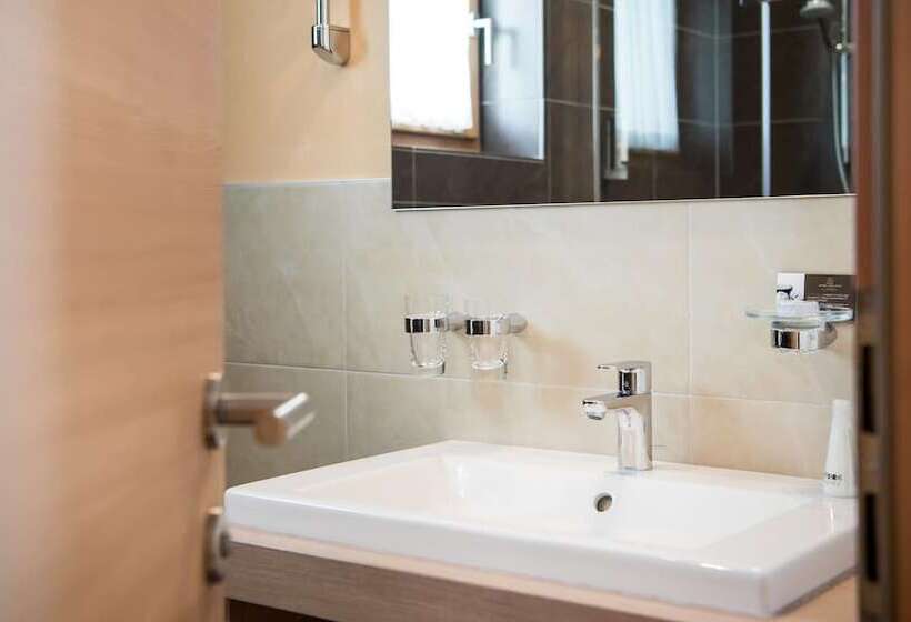 Alpine Hotel Ciasa Lara