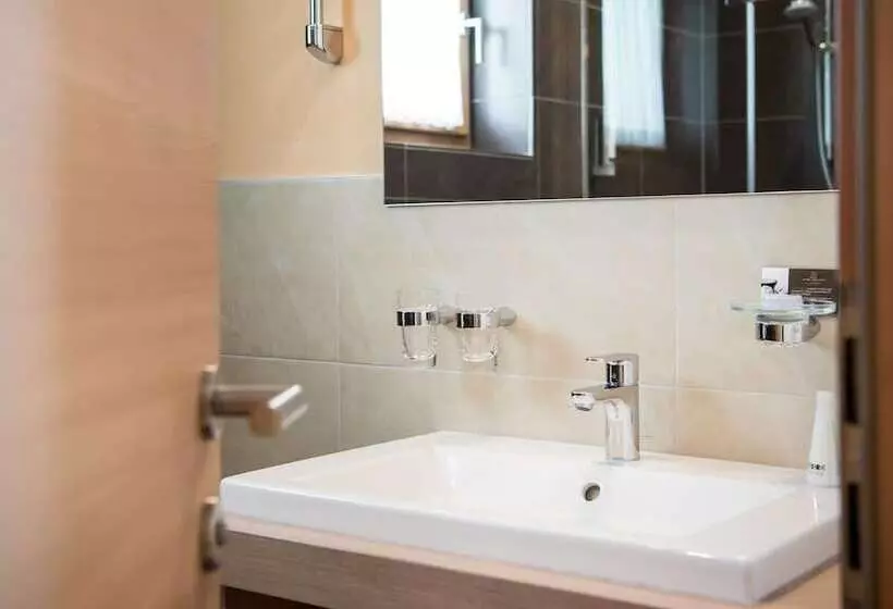 Alpine Hotel Ciasa Lara