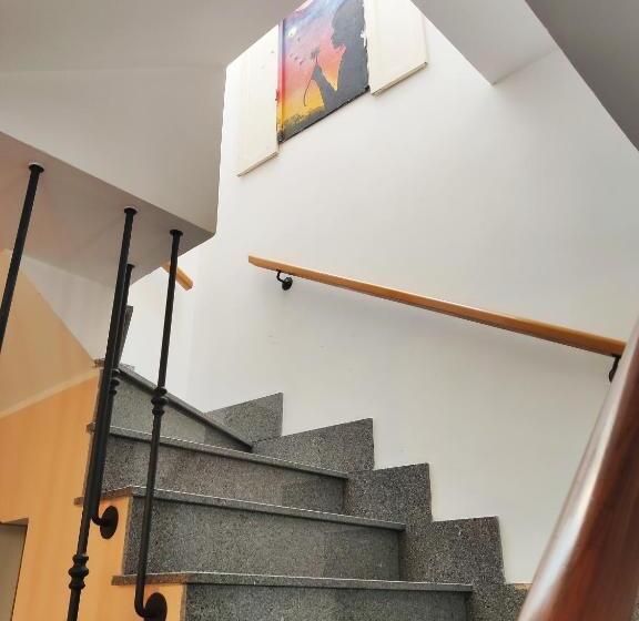 مبيت وإفطار Aduepassi